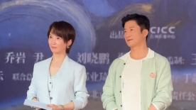 侍女跪在胯间服侍h黄np